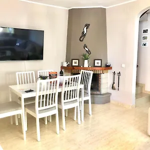 https://adosado-con-encanto-entre-mar-y-montaa-en-pino-alto.catalonia-hotels.com