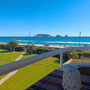 https://acogedor-apartamento-delante-del-mar.catalonia-hotels.com