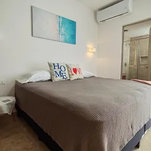 https://piedrazul-apartamento-de-lujo-4-pax-by-yeah.allrivieramayahotels.com